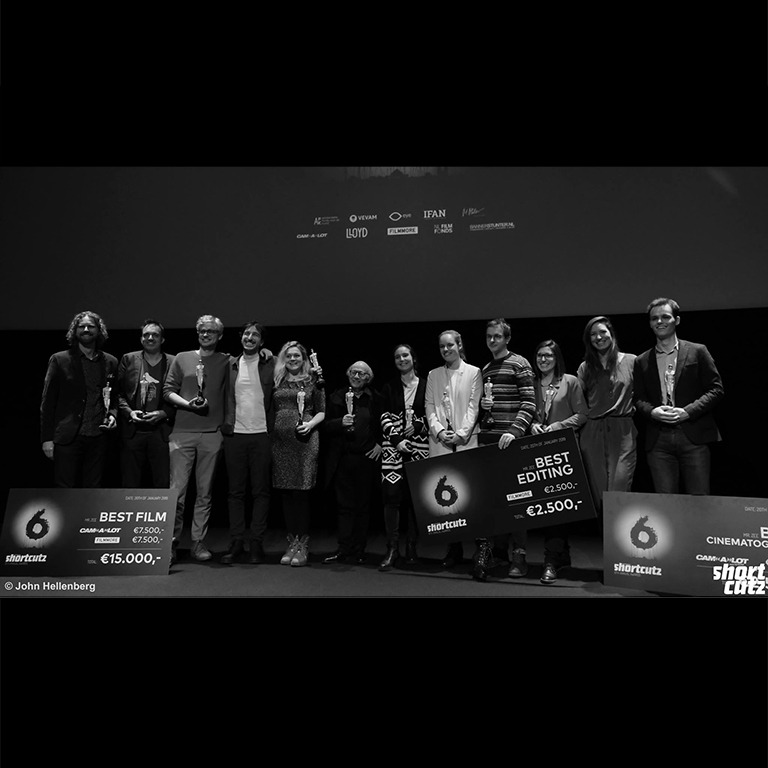 Statuetka „Mr. Zee” – nagroda Shortcutz Amsterdam Film Festival, wyróżniająca najlepszych twórców