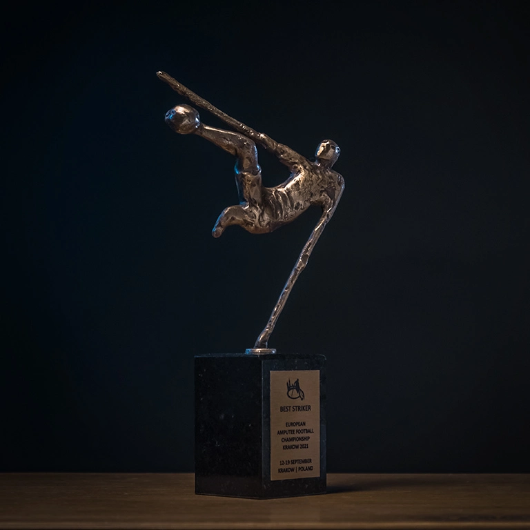 best-striker-amputee-football-statuette-maciej-muller Best Striker Trophy AMP Football Author Maciej Müller
