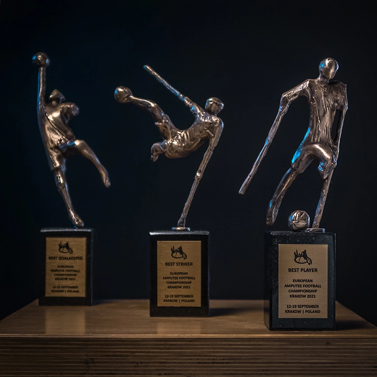 European Amputee Football Championship Statuetki Najlepszego Bramkarza Strzelca Piłkarza EAFF Autor Maciej Müller