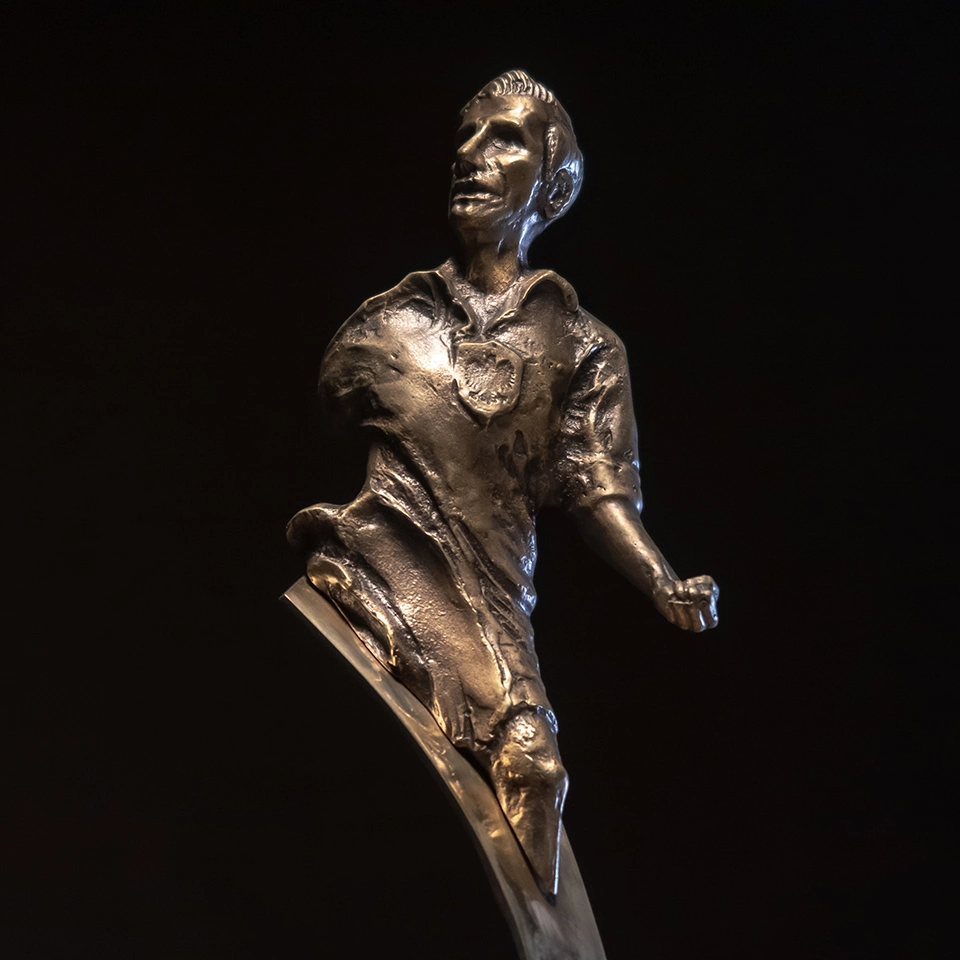 gerard cieślik rzeźba statuetka