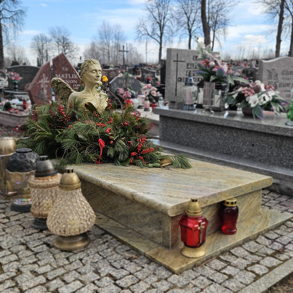 Anioł rzeźba nagrobna